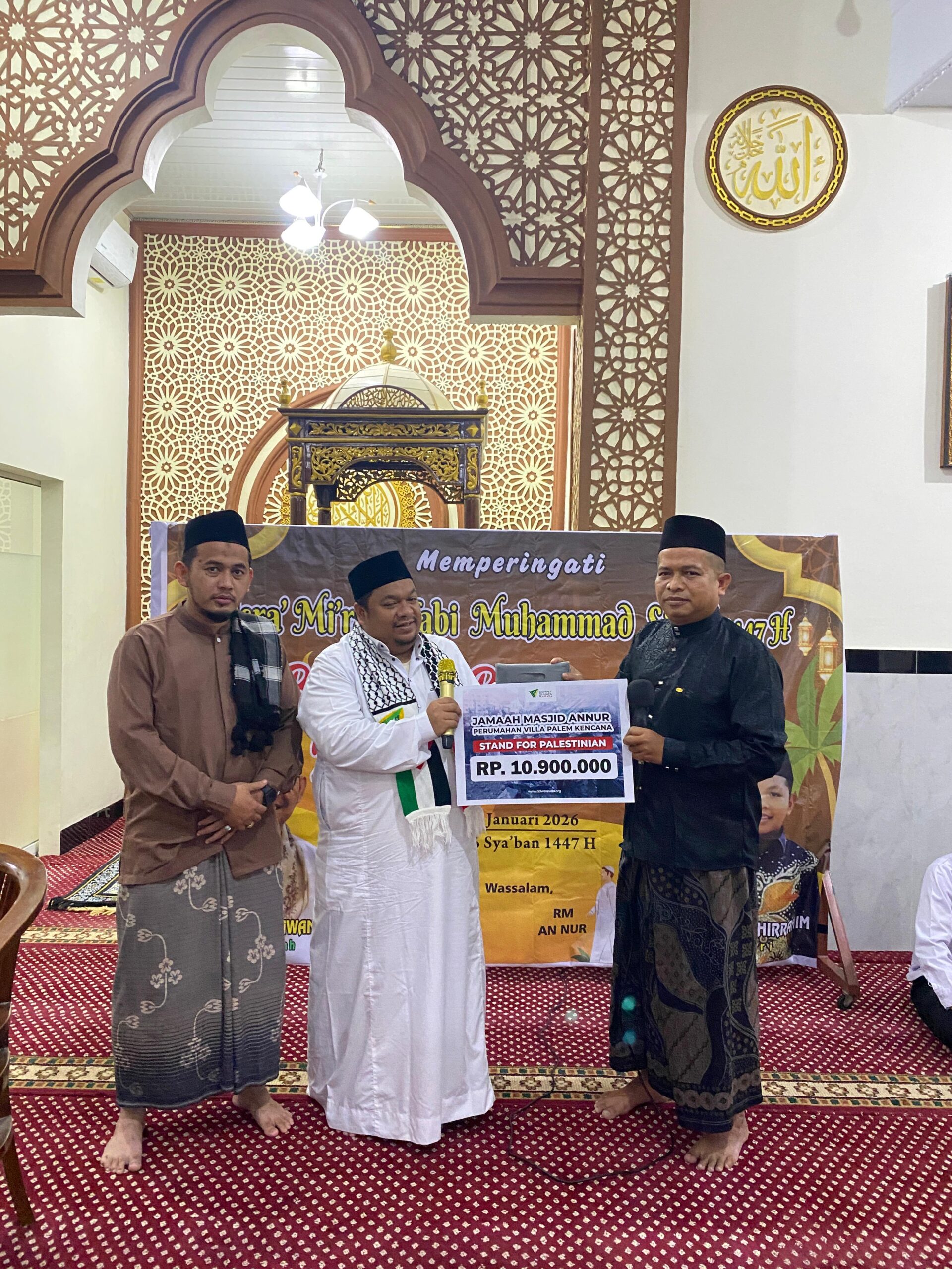 Peringati Isra’ Mi’raj, Jamaah Masjid Annur Salurkan Donasi Palestina Rp10,9 Juta
