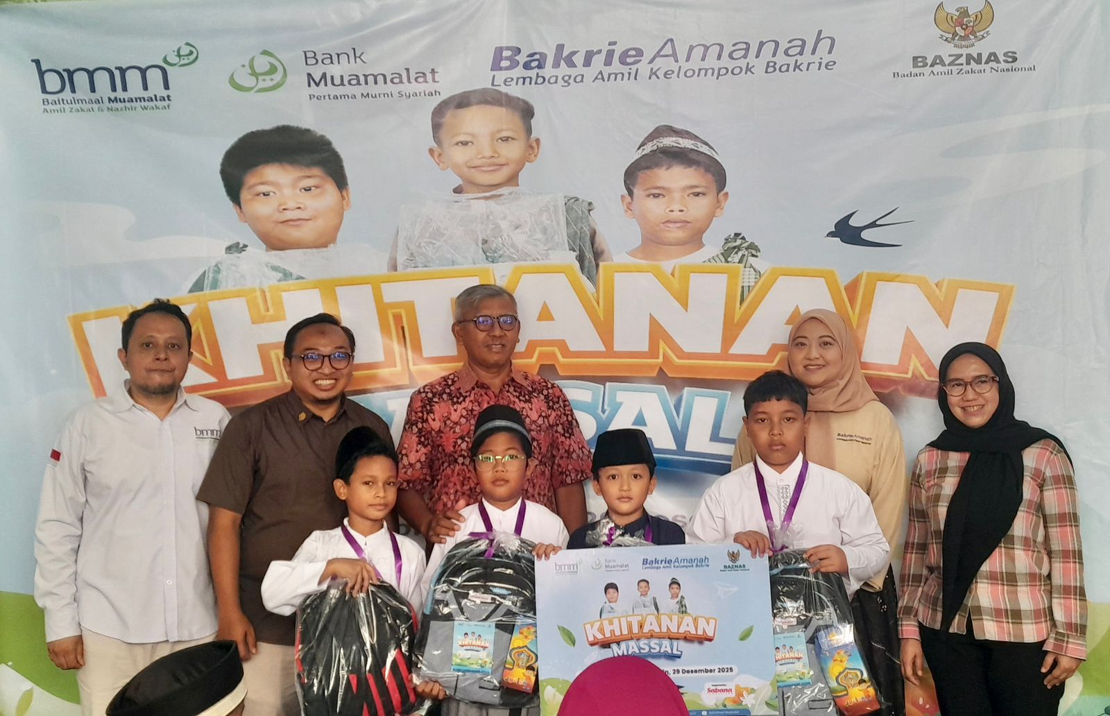 BMM Laksanakan Khitan Massal Untuk Anak Yatim Dan Dhuafa