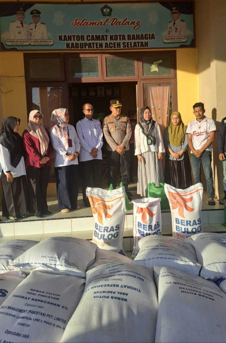 Bulog Blangpidie Pastikan Distribusi 405 Ton Beras CPP untuk Wilayah Aceh Terdampak Banjir