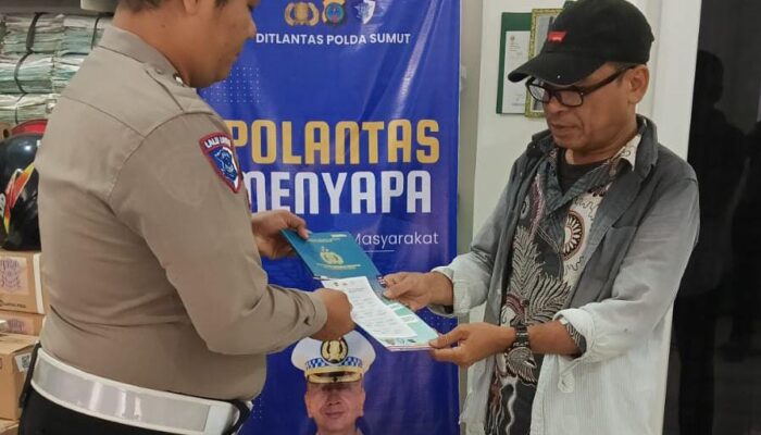 Samsat Binjai Sosialisasikan Layanan Digital, Petugas Dampingi Warga Secara Langsung