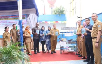 Hadiri Peluncuran dan Bincang Buku, Sekdako Binjai Tekankan Pentingnya Literasi Sebagai Fondasi Pembangunan