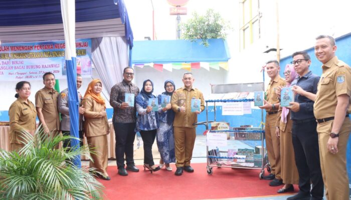 Hadiri Peluncuran dan Bincang Buku, Sekdako Binjai Tekankan Pentingnya Literasi Sebagai Fondasi Pembangunan