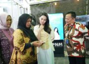 Berbagi Nilai Perjuangan Perempuan, Gubernur Sherly Kunjungi PNM