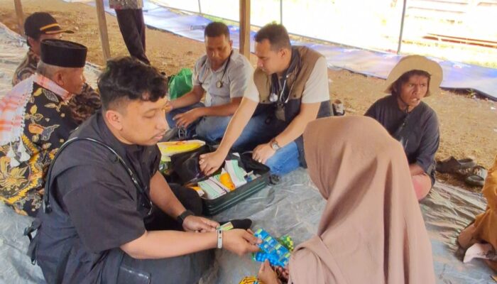 Dr Zuhilmi Putra HRD Buka Pengobatan Gratis Korban Banjir Bandang dan Longsor Bener Meriah