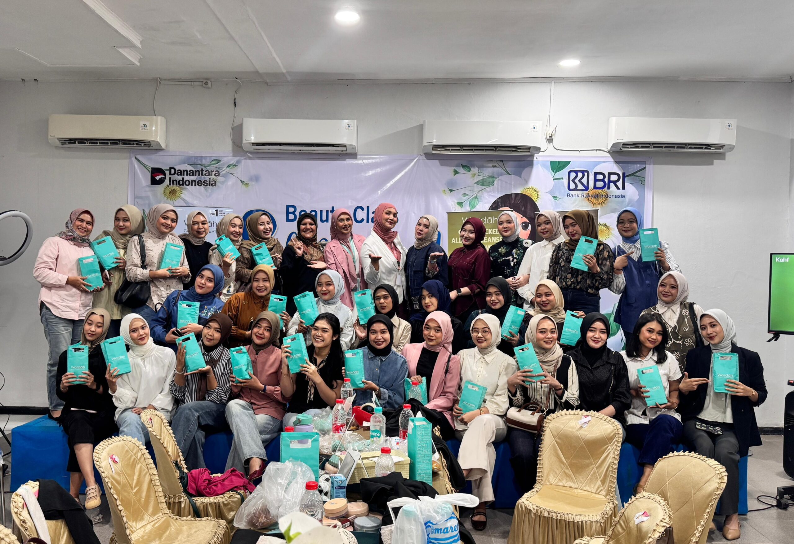 Tingkatkan Profesionalisme Frontliner, BRI BO Tanjungbalai Gelar Beauty Class