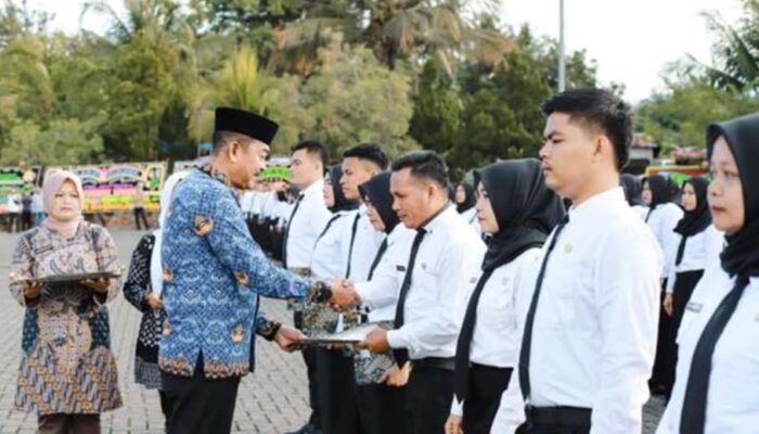 Bupati Madina Serahkan SK Pengangkatan 3990 PPPK Paruh Waktu