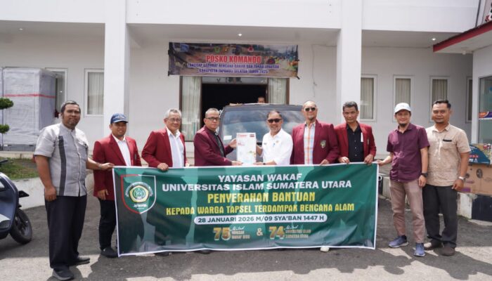 Yayasan Wakaf UISU Serahkan Bantuan Bencana Banjir Ke Tapsel