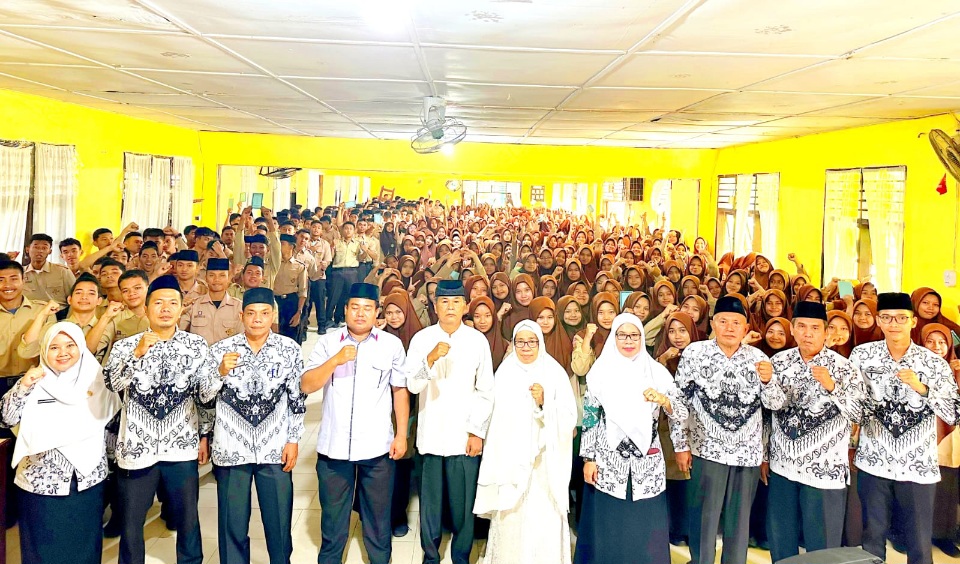 MAN 1 Padangsidimpuan Gelar Edukasi Manasik Haji Untuk Siswa Kelas XII
