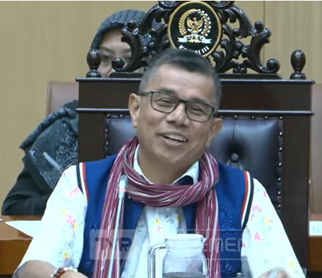 Hinca Pandjaitan Bacakan Kesimpulan Rapat Komisi III DPR RI Dan IPASPI