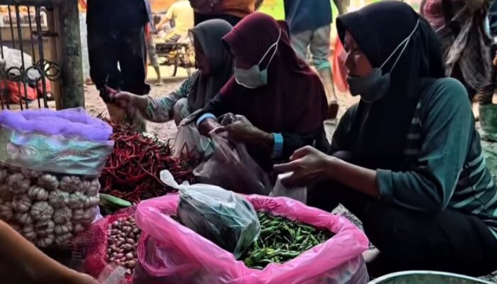 Pasar Kualasimpang Bergeliat