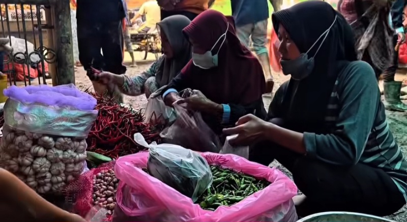 Pasar Kualasimpang Bergeliat