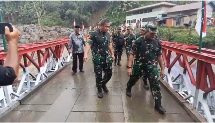 Kasad Resmikan Jembatan Bailey Umah Besi, Akses Takengon–Bireuen Kembali Normal