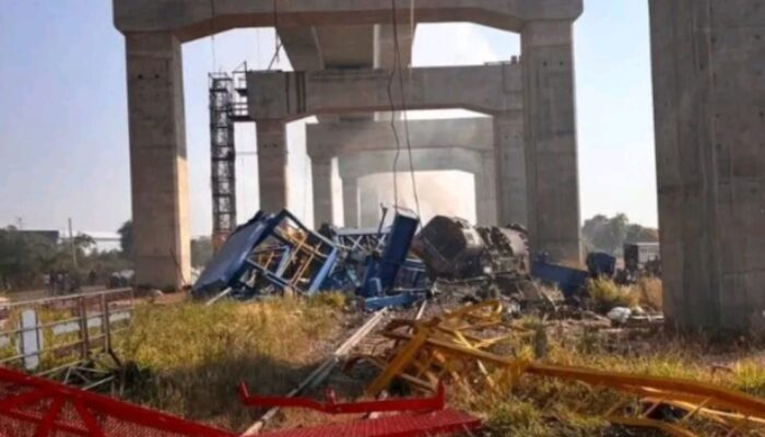 Warga Ungkap Detik-detik Crane Timpa Kereta Api Thailand Tewaskan 22 Orang