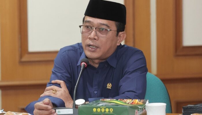 Penrad Siagian Tegaskan Desa Bukan Masuk Kawasan Hutan Dalam RDPU BAP DPD RI–Kemenhut