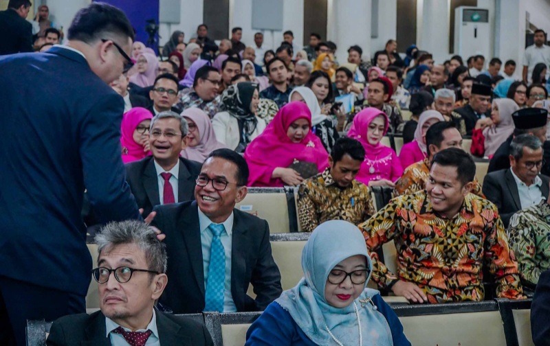 Hadiri Pelantikan Rektor USU, Zakiyuddin Harahap Ucapkan Selamat Kepada Muryanto