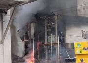 Area Pintu Masuk Parkir Sepeda Motor Plaza Milenium Terbakar