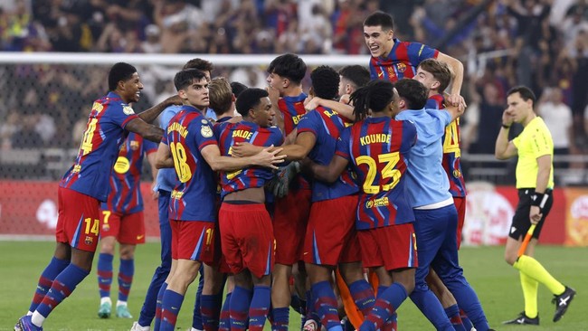 Barcelona Pantas Juara Piala Super Spanyol