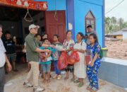 Senator Penrad Siagian Kunjungi Lokasi Bencana Tapanuli Raya, Bawa Sembako Dan Perlengkapan Sekolah