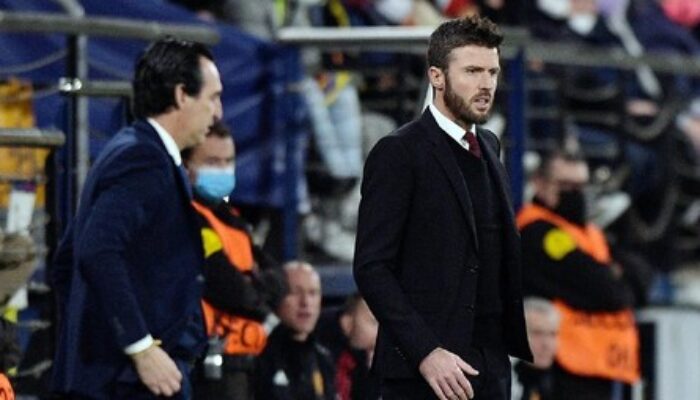 Michael Carrick Resmi Jadi Pelatih MU