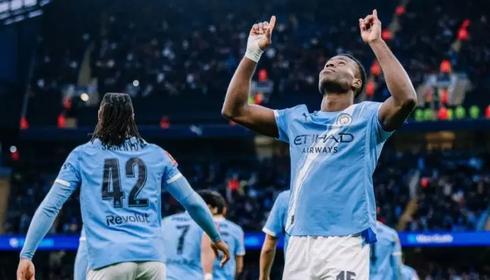 Piala FA: Man City Cukur Salford 2-0