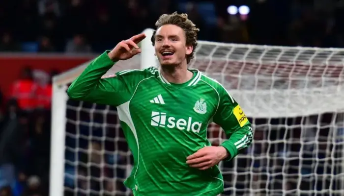 Piala FA: Newcastle Tundukkan Aston Villa 3-1