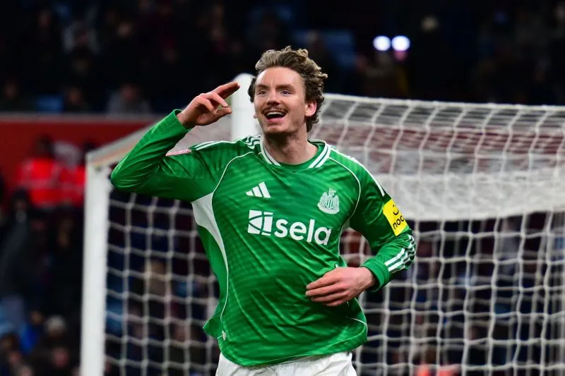 Piala FA: Newcastle Tundukkan Aston Villa 3-1