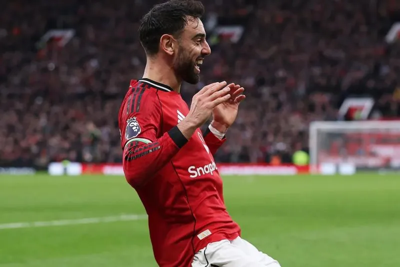 MU Taklukkan 10 Pemain Tottenham