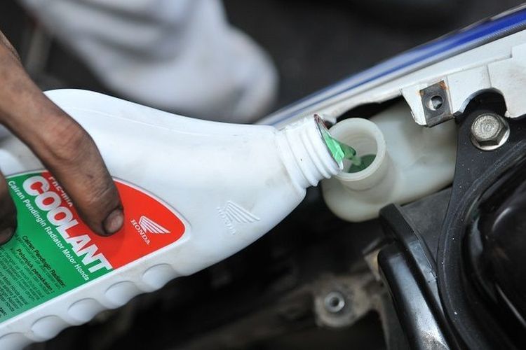 Rawat Air Radiator Kunci Jaga Performa Berkendara