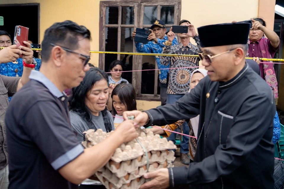 Bupati Simalungun Tinjau Lokasi Kebakaran Di Dolok Panribuan