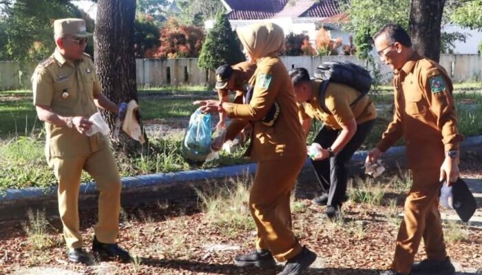 Dukung Indonesia ASRI, Bupati Simalungun Wajibkan ASN Bersih-bersih Lingkungan