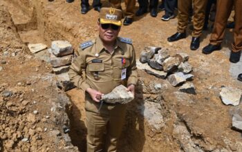 Bupati Humbahas Letakkan Batu Pertama Koperasi Desa Merah Putih Pakkat Hauagong