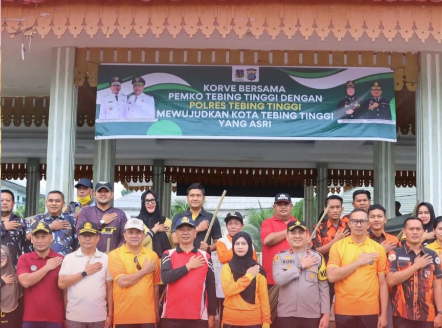 Polres Tebingtinggi Gelar Gotong Royong Dukung Indonesia ASRI