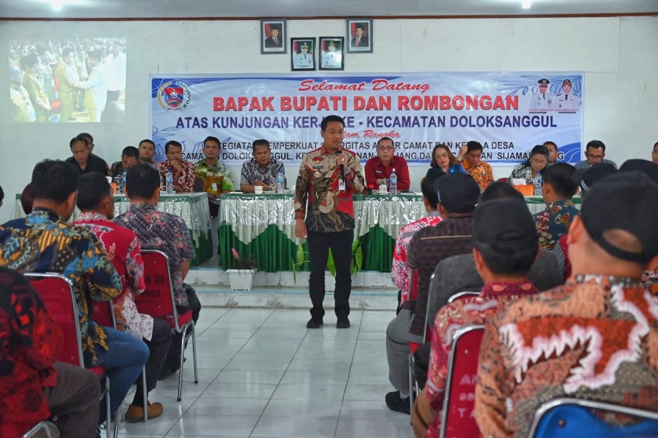 Bupati Humbahas Ajak Kepala Desa Perkuat Sinergitas