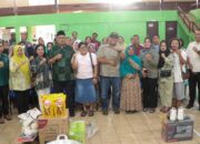 Bupati Dairi Serahkan 45 Paket Bantuan KUBE Dari Provinsi Sumut