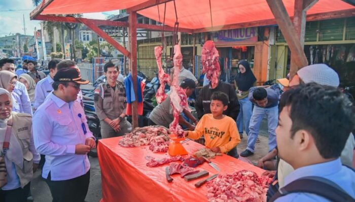Wali Kota Padangsidimpuan Pastikan Harga Daging Stabil Jelang Ramadan