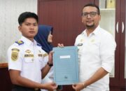 Bupati Labusel Serahkan SK CPNS STTD, Tegaskan Disiplin Sejak Hari Pertama