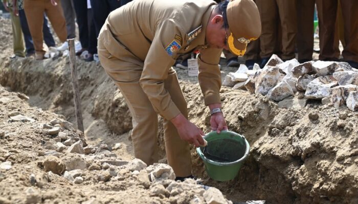 Bupati Humbahas Pasang Batu Pertama KDMP Ambobi Paranginan