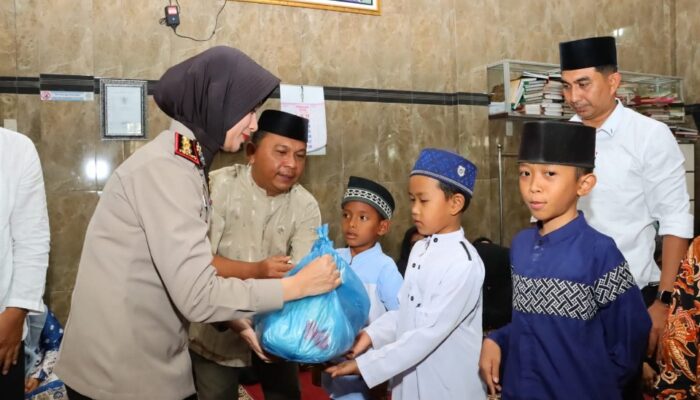 Kapolres Tebingtinggi Kenang Masa Remaja Saat Safari Ramadhan Di Masjid Tafakur