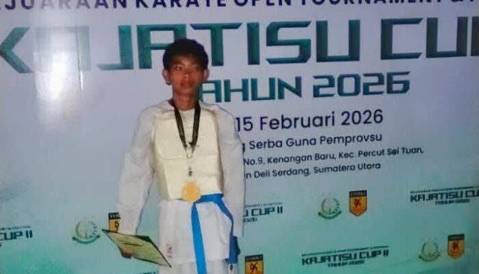 Siswa SMPN 014 Sibuntuon Parpea Raih Juara I Karate Kajatisu Cup II