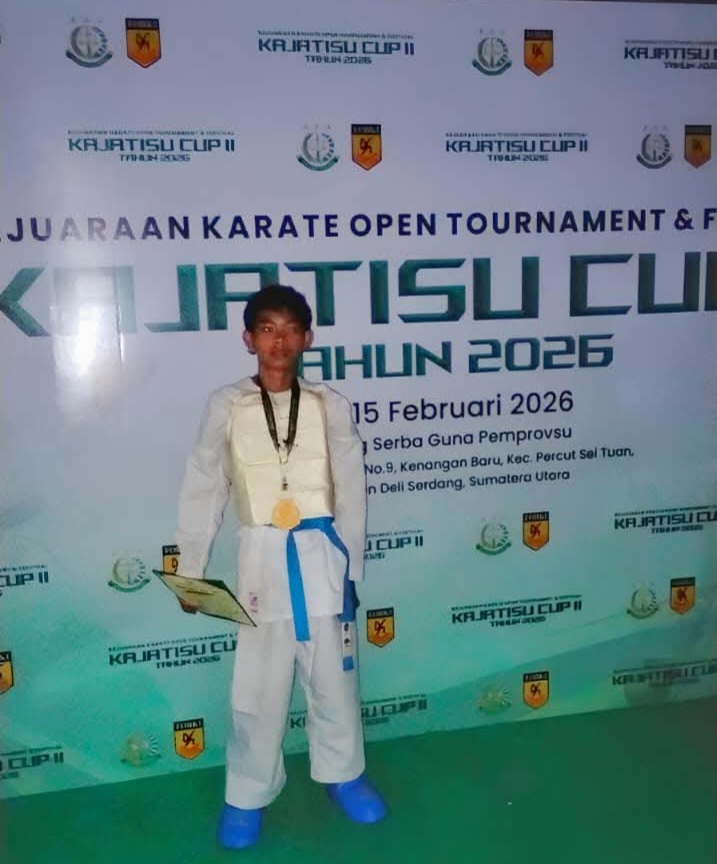 Siswa SMPN 014 Sibuntuon Parpea Raih Juara I Karate Kajatisu Cup II