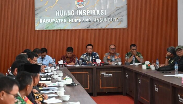 Bupati Humbang Hasundutan Mediasi Konflik PT ESS Dengan Masyarakat