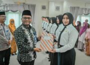 Wali Kota Padangsidimpuan Serahkan SK CPNS Kepada Alumni STTD