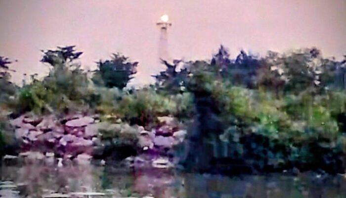 Lampu Suar Sigli Kembali Menyala, Nelayan Lega