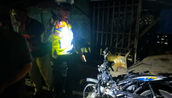 Honda Revo Vs Pick Up Di Langkat, 1 Tewas