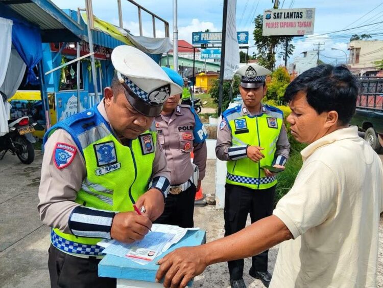 Hari Pertama Operasi Keselamatan Toba 2026, Polres Tapteng Kedepankan Teguran Humanis