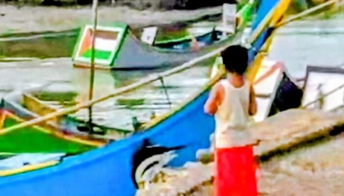 Perahu Terbalik, Nelayan Pidie Meninggal