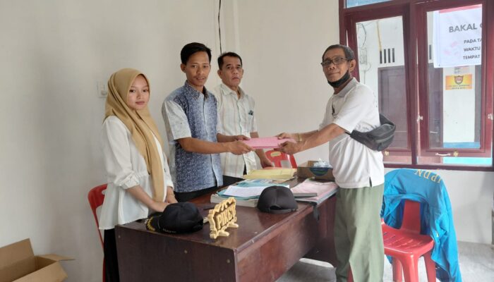 Mendaftar Pilkades Durian, Hulman Manurung Siap Majukan Desa