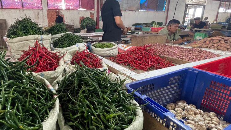 Harga Cabai dan Tomat Mulai Naik Jelang Ramadan di Lambaro