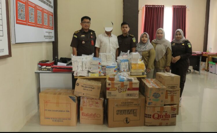 Edarkan Obat Keras Tanpa Izin, Jaksa Tahan Pemilik Toko di Abdya