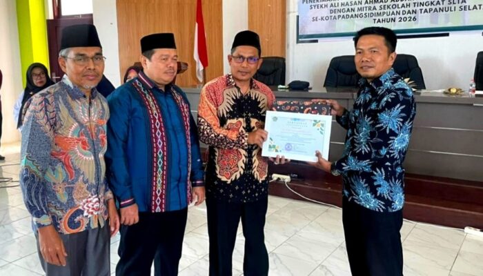MAN 1 Padangsidimpuan Kembali Raih Penghargaan Dari UIN Syahada